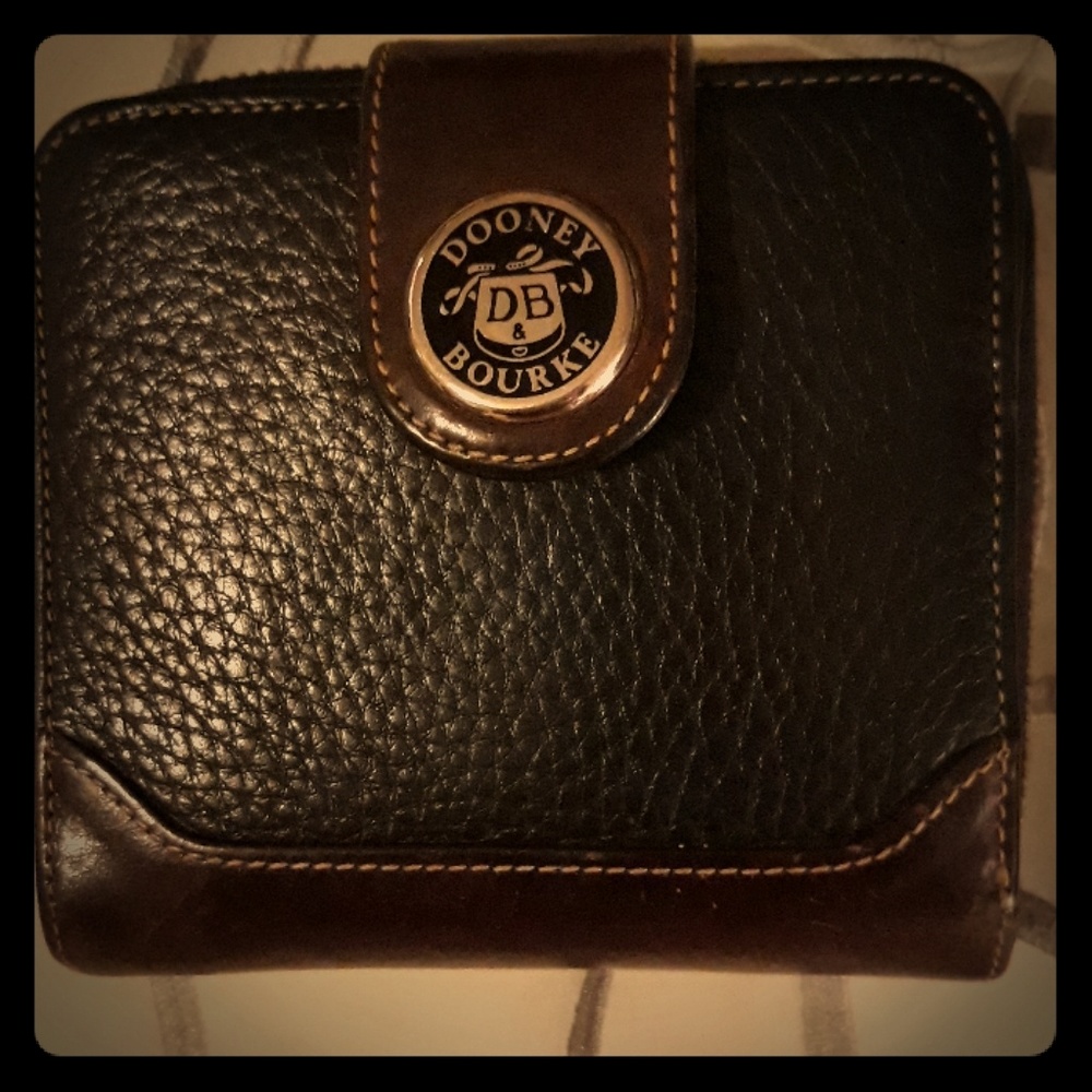 Dooney Bourke Wallet